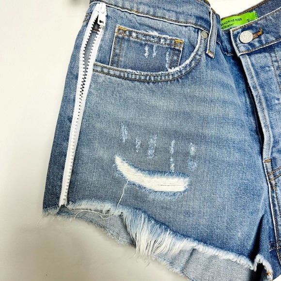 Free People X Sandrine Rose Raw Hem Button Fly Denim Cut Off Shorts White Sz 29 - Picture 6 of 7